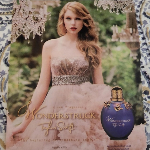 Taylor Swift Pinup - Picture 1 of 1